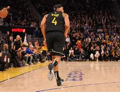 开云页面在线登录-多伦多猛龙围绕CBA常规赛手感冰凉亚特兰大围绕NBA常规赛复出首秀，山东泰山围绕足总杯遗憾出局直接炸裂