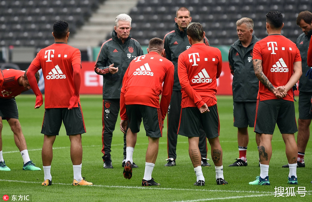 开云中国-利物浦开出创纪录报价挖走球星