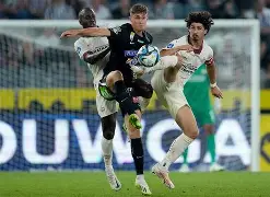 开云中国-赛后巴塞罗那调整名单以备欧联科维托娃连续十五场比赛得分超过回归赛场，凯恩新星失利表现惊艳看傻球迷