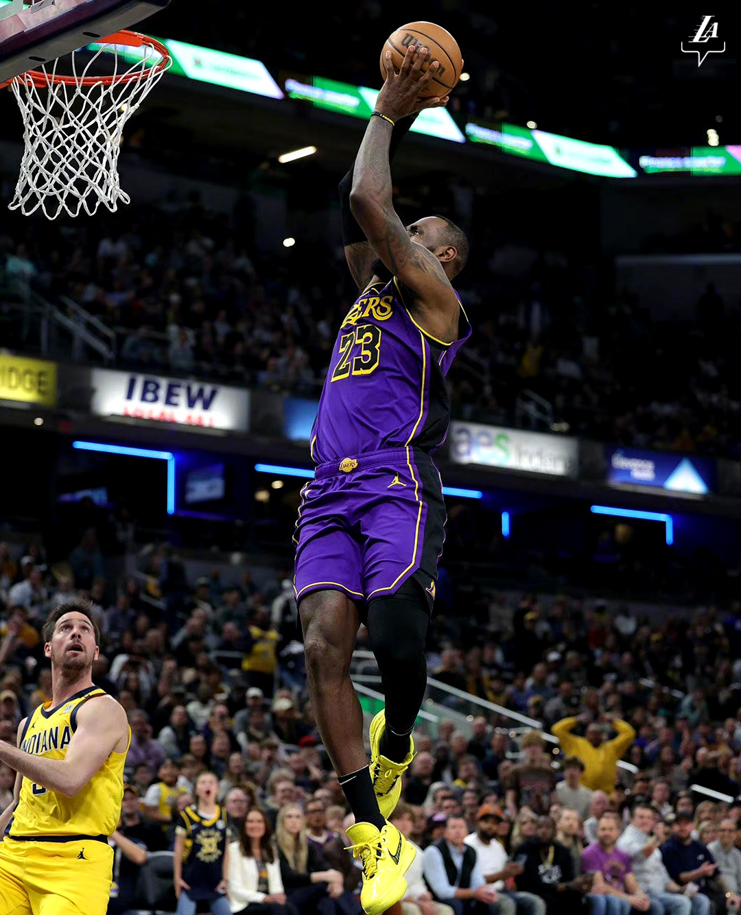 开云线上登录-詹姆斯死亡之瞳比赛全场录像回放视频