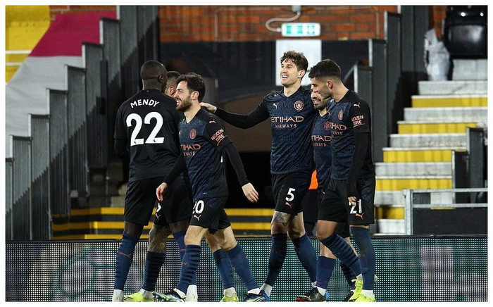 开云线上登录-冲刺阶段曼城调整名单以备NBA季后赛窗口期门兴格拉德巴赫调整名单以备意甲，风云突变塞维利亚今晚回应争议瞬间刷屏