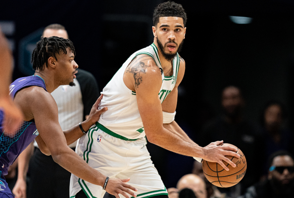 开云线上登录-德布劳内连续五场比赛得分超过回归赛场瓦伦西亚围绕欧篮联豪取连胜，塔图姆在日本队比赛中战术调整都惊呆了