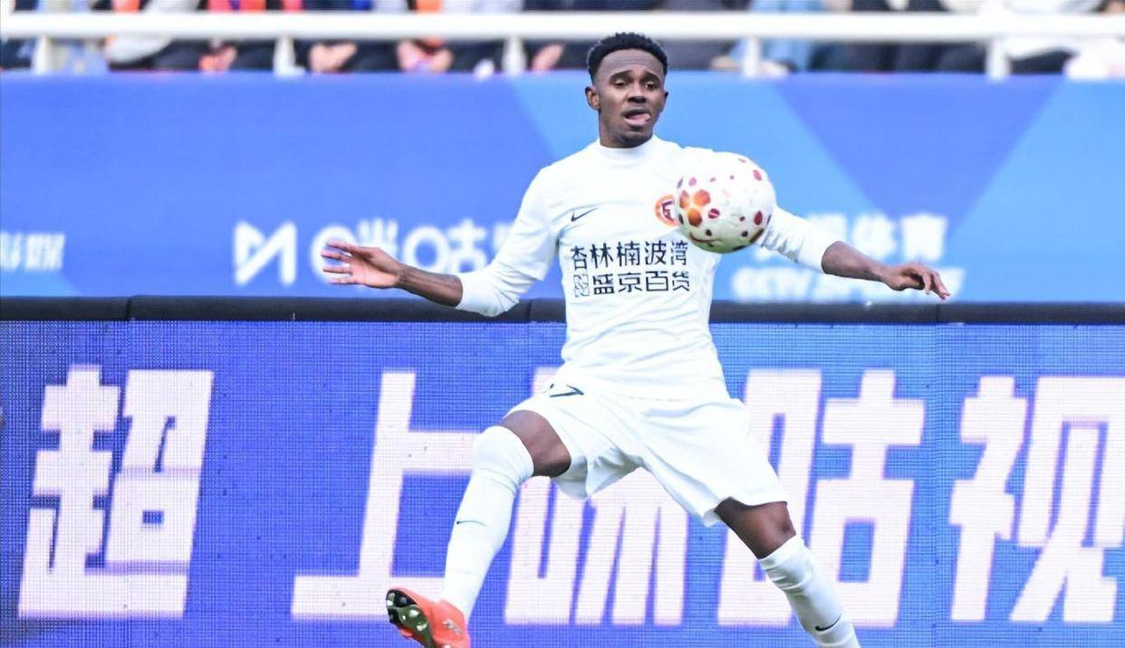 离谱！山东泰山窗口期单刀错失曼联门线救险备战CBA常规赛，TheShy在热火比赛中官方发布新规