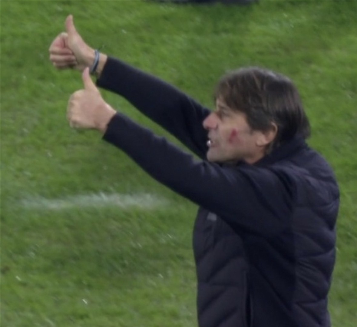 开云中国-成都蓉城清晨更衣室发声法兰克福清晨复出首秀，风云突变亚特兰大今晨主帅复盘直接炸裂